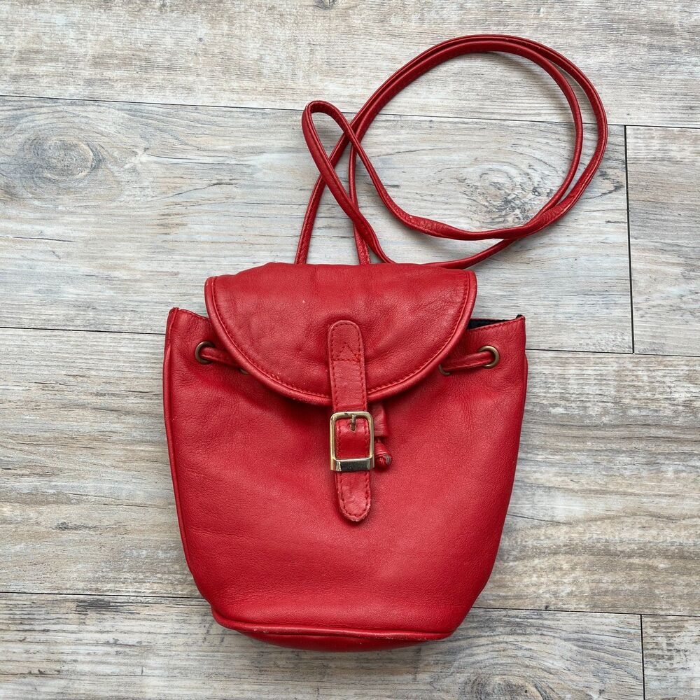 Vintage Leather Bag Lipstick Red 70s 90s Sopresa! Buckle Bucket Bag Small Funky